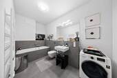 Badezimmer 1 - 4 Zimmer Etagenwohnung in Berlin