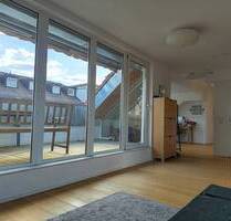 Tolle 5 Zimmer Dachgeschosswohnung in der Nürnberger Südstadt