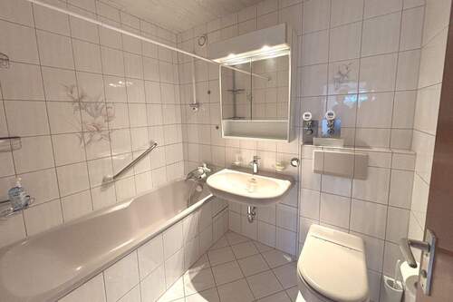 Bad/WC - Etagenwohnung mit 60,00 m&sup2; in Stuttgart zum Kaufen