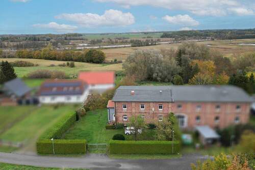 Luftaufnahme - 3 Zimmer Doppelhaushälfte zum Kaufen in Neetzow-Liepen