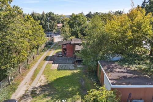 Blick zur Straße - Ihr Traum vom Eigenheim beginnt hier!
