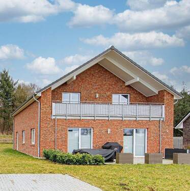 Einfamilienhaus mit Einliegerwohnung - Für Neubauliebhaber: Einfamilienhaus mit Einliegerwohnung nahe des Nord-Ostsee-Kanals