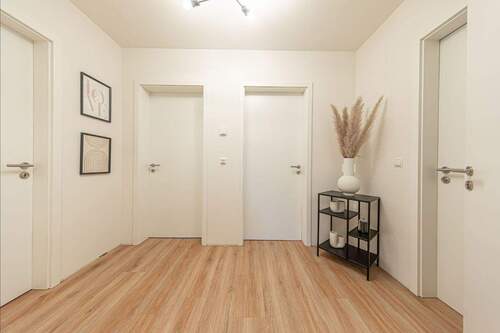 Erdgeschoss - Flur - 