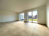 Wohn-/Esszimmer - 