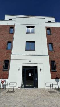 Hauseingang - Terrassenwohnung mit 89,20 m² in Berlin zur Miete