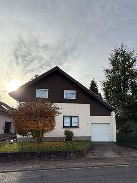 Ansicht - Einfamilienhaus mit 190,00 m&sup2; in Wadgassen zum Kaufen