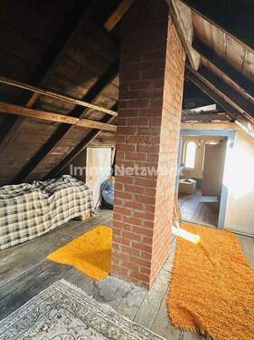 Dachboden - Mehrfamilienhaus, Wohnhaus mit 305,00 m&sup2; in Konradsreuth zum Kaufen