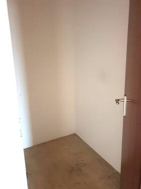 Abstellkammer - 