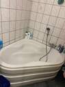 Gemütliche Eckbadewanne - 