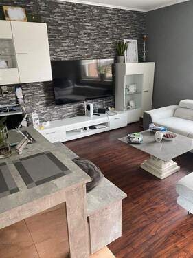 Wohnzimmer - Alt-Hürth Köln-Nähe! 2 ZKDB Modern+hell EBK Balkon Ruhige+zentrale Lage!