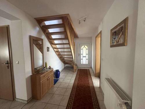 Flur Eingang EG - Einfamilienhaus mit 190,00 m&sup2; in Heideblick zum Kaufen