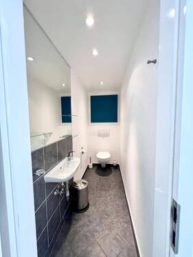 WC - 5 Zimmer Büro zum Kaufen in Lüneburg