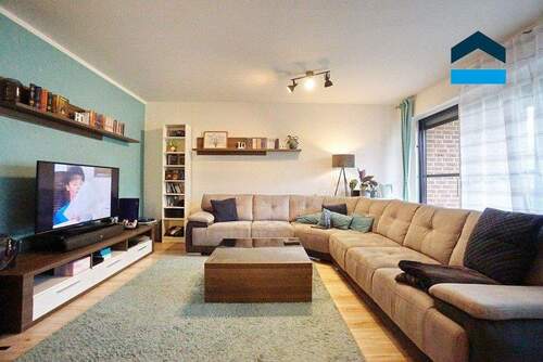 großzügiges Wohnzimmer - 3 Zimmer Etagenwohnung zur Miete in Kleve