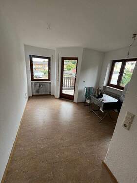 Wohn- und Essbereich - Etagenwohnung mit 30,00 m² in Bodman-Ludwigshafen zur Miete