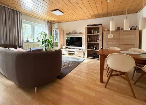 Offener Wohn-/Essbereich - 2 Zimmer Etagenwohnung in Buseck