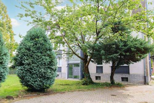 Blick vom Garagenhof - 