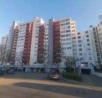 2 - Zimmerwohnung mit Einbauküche, Balkon und Tiefgaragenstellplatz in Kornwestheim