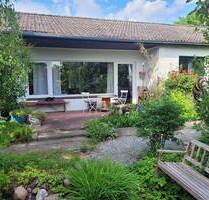 Charmantes Haus im kleinen Park, provisionsfrei - Deutsch Evern