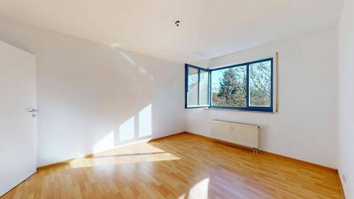  OG Schlafzimmer Hof - 