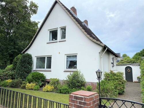 Hausansicht - RESERVIERT Einfamilienhaus mit Charme und großem Garten