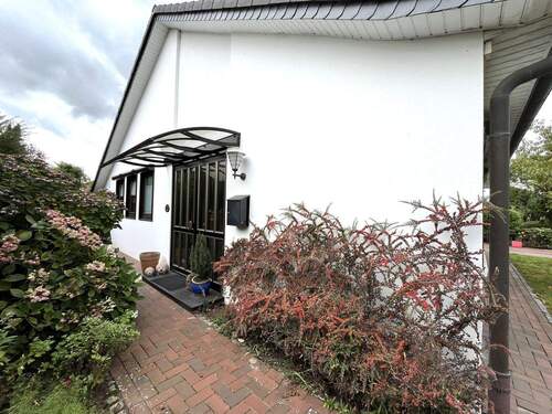 Eingangsbereich - 5 Zimmer Einfamilienhaus in Stuhr