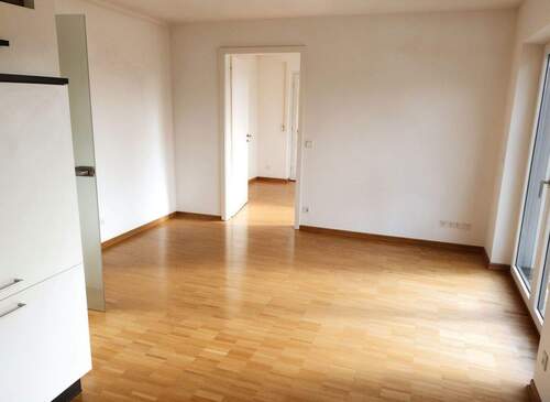 Küche/Wohnraum (Beispielbild) - 4 Zimmer Etagenwohnung zum Kaufen in Fürth