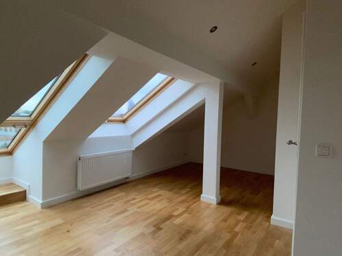 Schlafzimmer oben Bild 1 - 