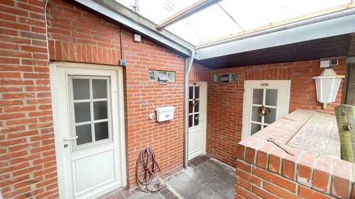 Gebäuderückseite - 