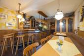 Gastraum und Theke - 