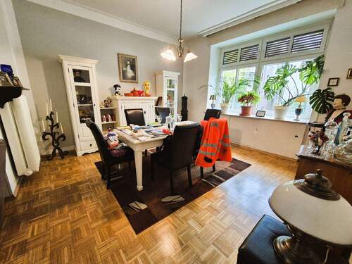 Esszimmer EG - Reihenmittelhaus mit 196,00 m² in Essen zum Kaufen