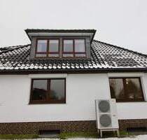 Hamburg Niendorf - tolle Lage - schönes Haus - 145 m2 frei - 75 m2 im OG vermietet -