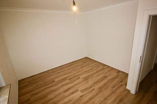 alle Zimmer mit Fussbodenheizung und Bodenfliesen - 