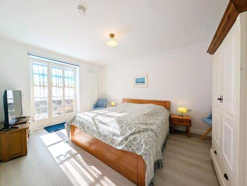 Schlafzimmer 1 Terrassenseite - 