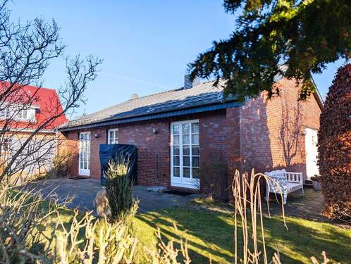 Hausansicht - Freistehendes EFH barrierearm, Garten, zwei PKW-Stellplätze, direkt bezugsfertig