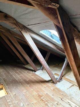 Dach mit Stauraum / Dämmung - 