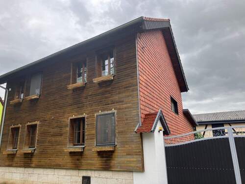 Giebel Westseite - EFH mit viel Wohnfläche und 1.300m² Grundstück