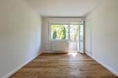 Wohnzimmer - 2 Zimmer Etagenwohnung zum Kaufen in Berlin