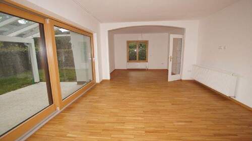 Wohnen - 5 Zimmer Einfamilienhaus in Straubing