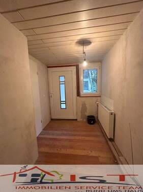 Flur Obergeschoss mit Ausgang zur Terrasse - 