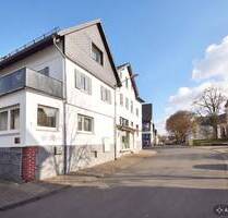 Wohnen & Arbeiten vereint - Großzügiges Einfamilienhaus in zentraler Lage - Buseck Großen-Buseck