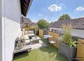Balkon in Westausrichtung (KI-optimiert) - 7 Zimmer Einfamilienhaus zur Miete in Buseck