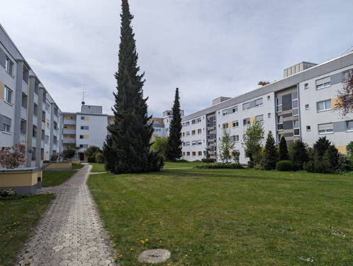 Flur - Etagenwohnung mit 56,00 m² in München zum Kaufen