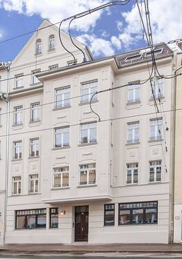 Hausfront - Etagenwohnung mit 68,30 m² in Leipzig zur Miete