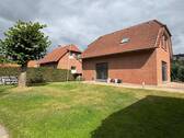 Haus- und Gartenansicht - 