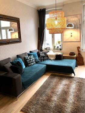 Wohnzimmer - Düsseldorf-Oberbilk: Gepflegte 2-3-Zimmerwohnung!
