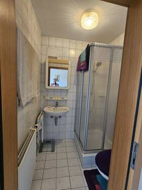 Dusche mit WC (1.OG) - 