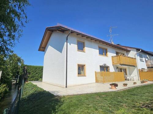 Außenansicht - 6 Zimmer Reihenendhaus in Teising