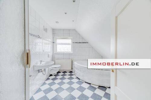 025_Exposé_HD.jpg - 