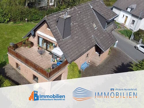 Startbild - Freistehendes Einfamilienhaus - viele Zimmer und Platz in einem abwechslungsreichen Objekt