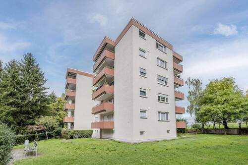 Hausansicht - Perfekt für Singles, Paare & kleine Familien: sofort bezugsfertige 91 m² Wohnung in Naturnähe